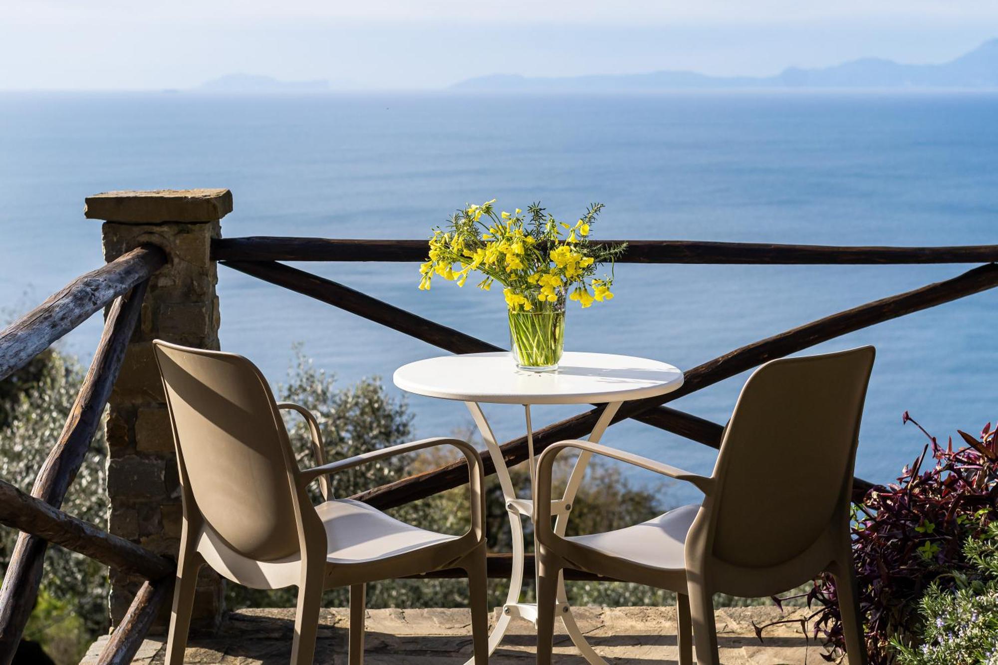 Bellezza In Cilento Panoramic Apts Castellabate Exteriör bild