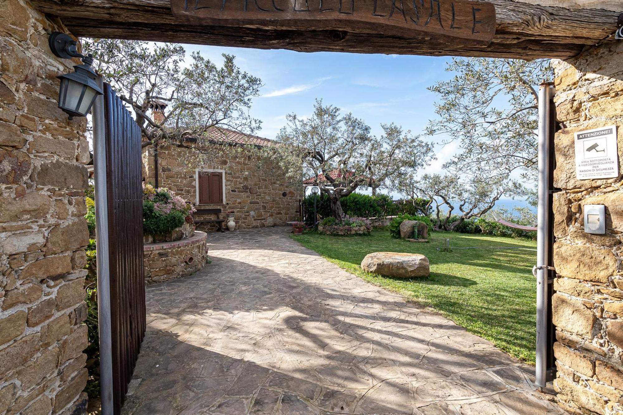 Bellezza In Cilento Panoramic Apts Castellabate Exteriör bild